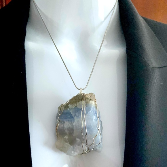 Large size blue semi-precious stone pendant shiny silver tone metal cage & chain - Picture 2 of 8